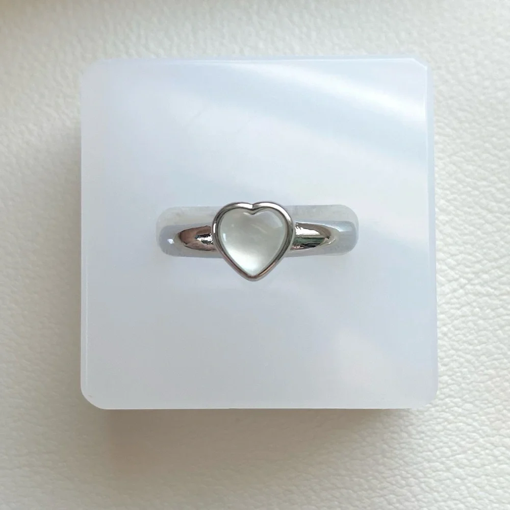 Silver Heart Ring - Picture 1 of 2